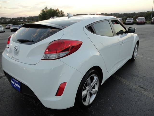 Hyundai Veloster 2012 photo 4