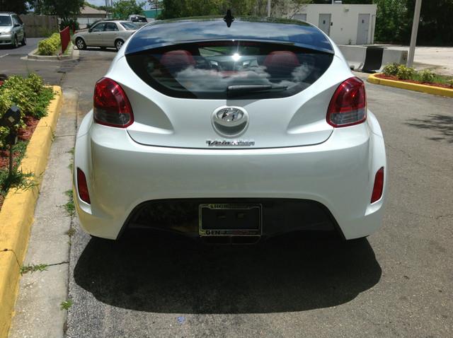 Hyundai Veloster 2012 photo 2