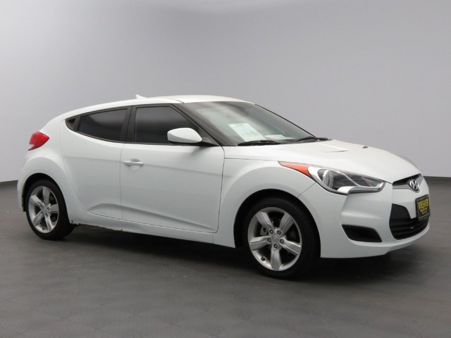 Hyundai Veloster Base Unspecified