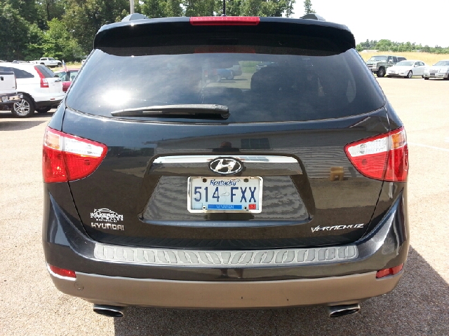 Hyundai Veracruz SE SUV