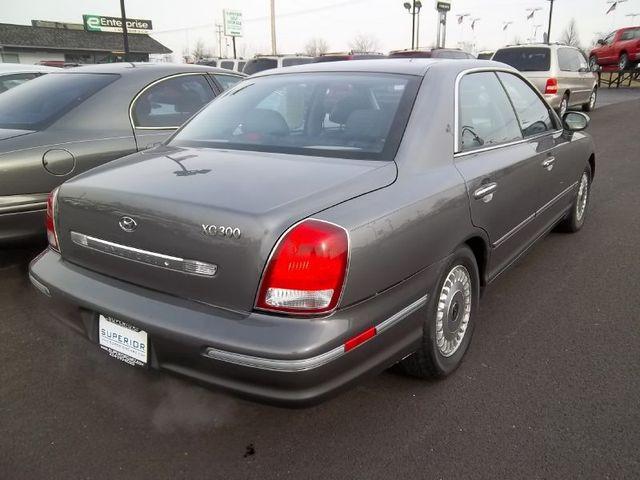 Hyundai XG300 2001 photo 3