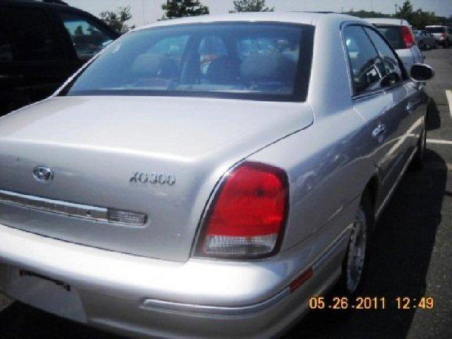 Hyundai XG300 2001 photo 1