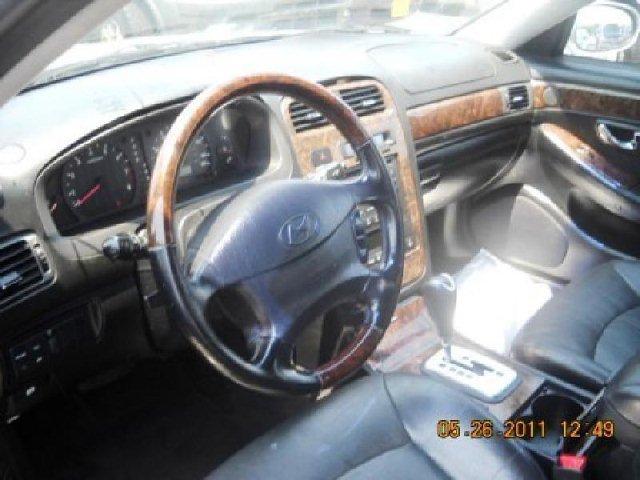 Hyundai XG300 2001 photo 3