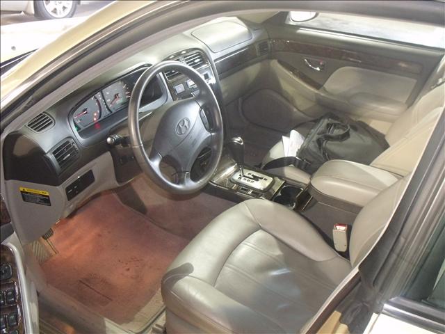 Hyundai XG300 2001 photo 1