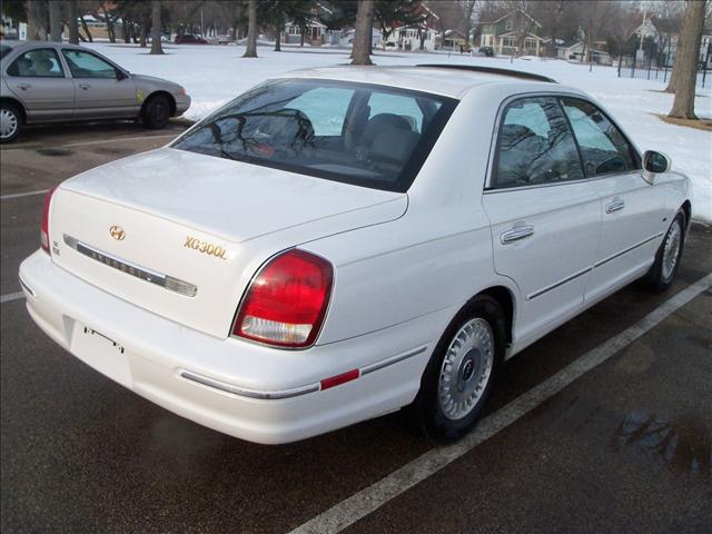 Hyundai XG300 2001 photo 5