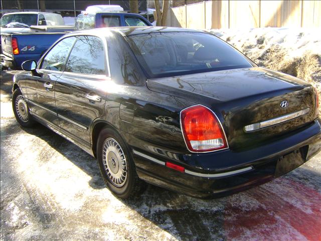 Hyundai XG300 2001 photo 2