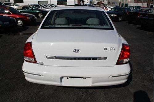 Hyundai XG300 2001 photo 1