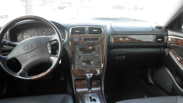 Hyundai XG350 2002 photo 4