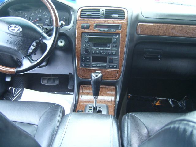 Hyundai XG350 2005 photo 13