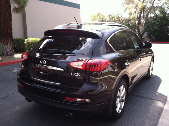 Infiniti EX35 2008 photo 2