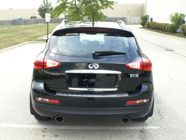 Infiniti EX35 2012 photo 2