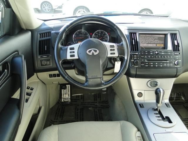 Infiniti FX35 2003 photo 3