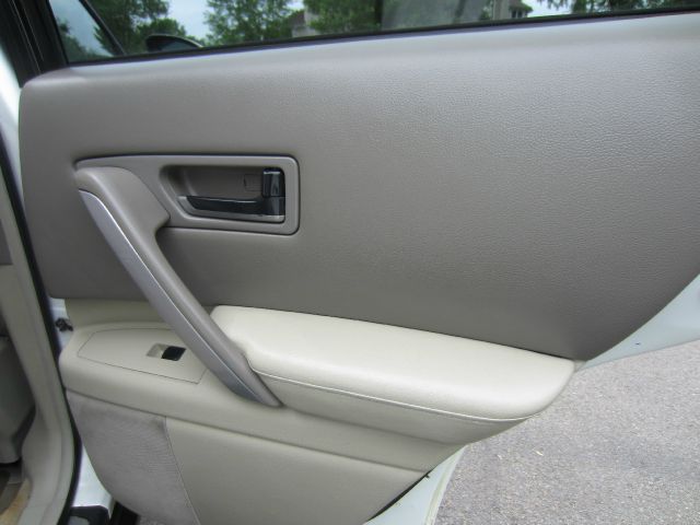 Infiniti FX35 2003 photo 18