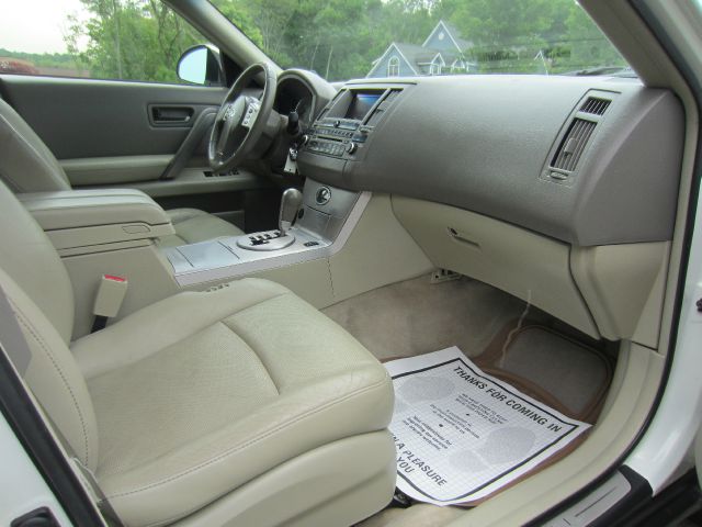 Infiniti FX35 2003 photo 35