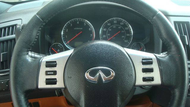 Infiniti FX35 2003 photo 8