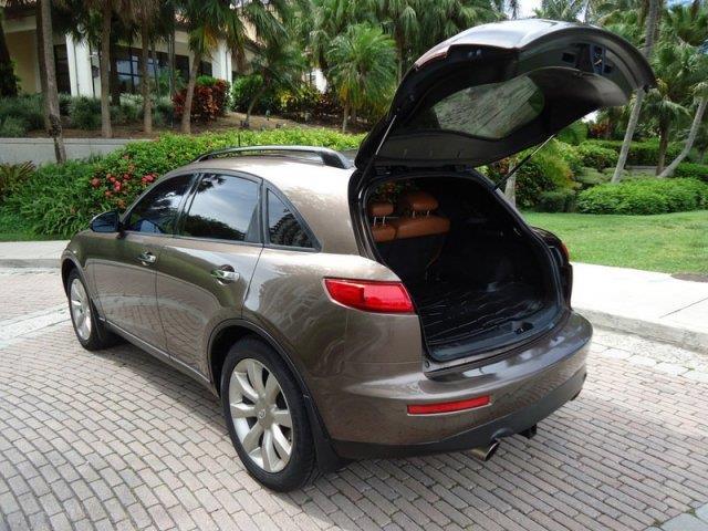 Infiniti FX35 2003 photo 2