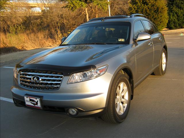 Infiniti FX35 2004 photo 2