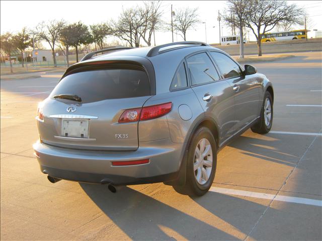 Infiniti FX35 2004 photo 4