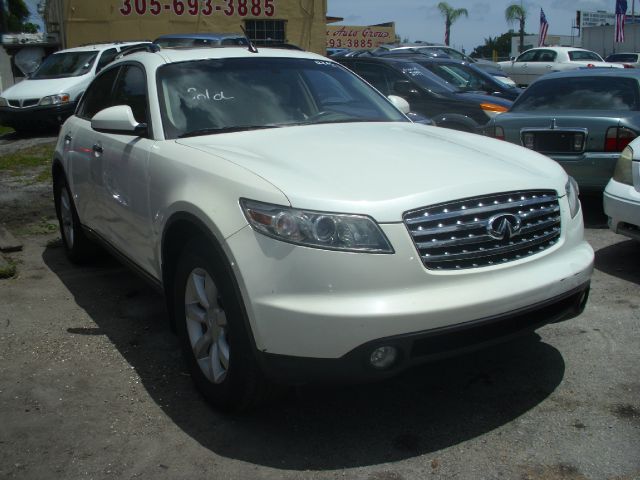 Infiniti FX35 2004 photo 3