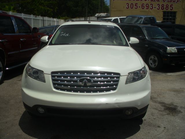 Infiniti FX35 2004 photo 4