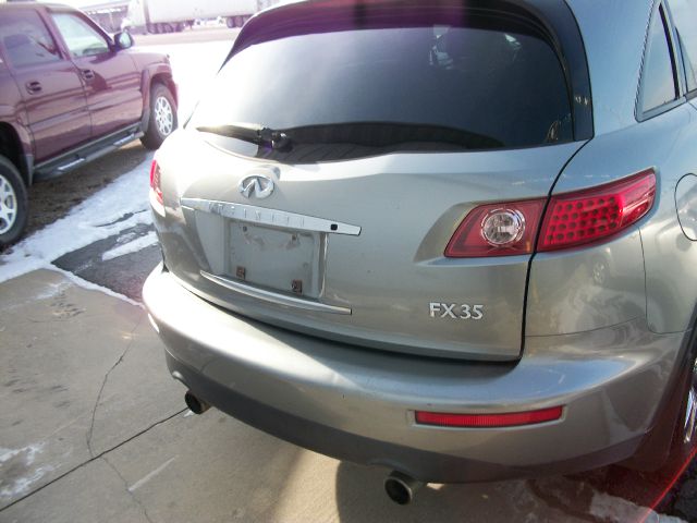 Infiniti FX35 2004 photo 1