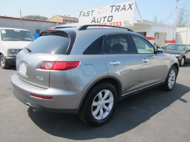 Infiniti FX35 2004 photo 3