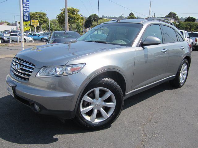 Infiniti FX35 2004 photo 4