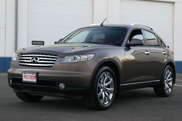 Infiniti FX35 2004 photo 2