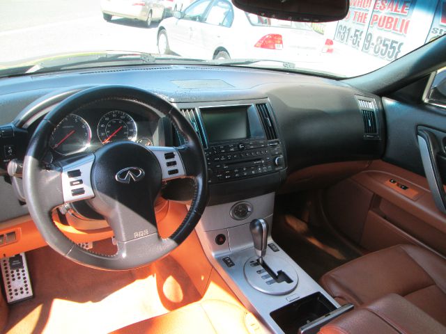 Infiniti FX35 2004 photo 3