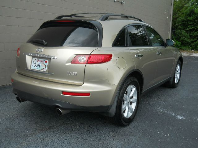 Infiniti FX35 2004 photo 9