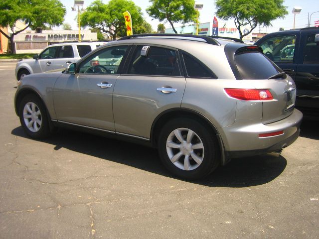 Infiniti FX35 2004 photo 11