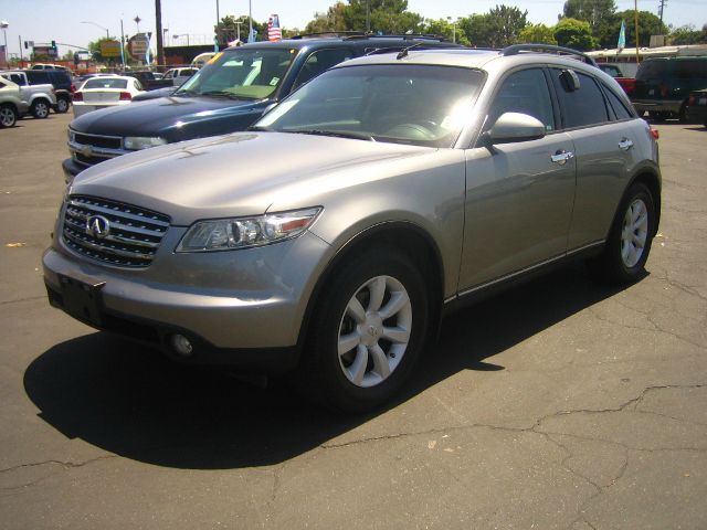 Infiniti FX35 2004 photo 3