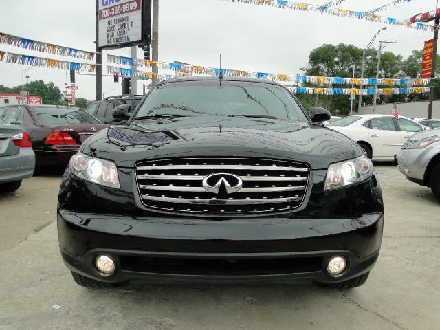 Infiniti FX35 2005 photo 2