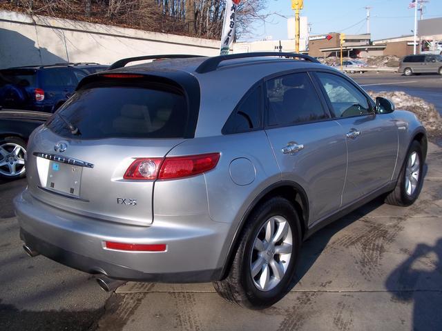 Infiniti FX35 2005 photo 4