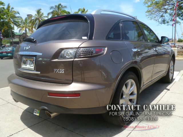 Infiniti FX35 2005 photo 2