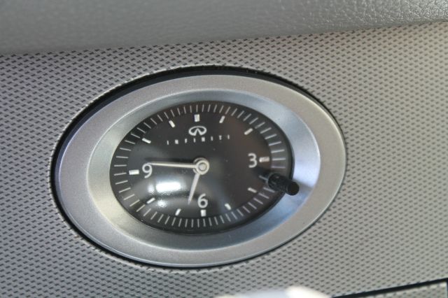 Infiniti FX35 2005 photo 18