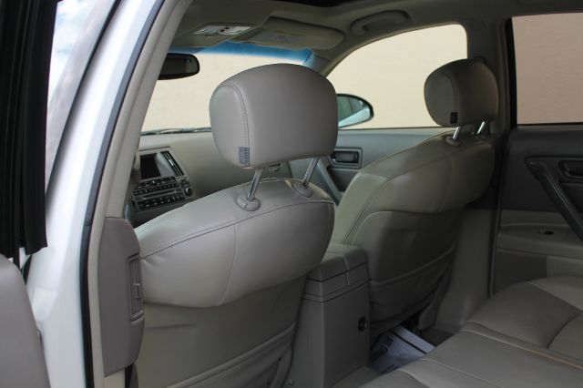 Infiniti FX35 2005 photo 25