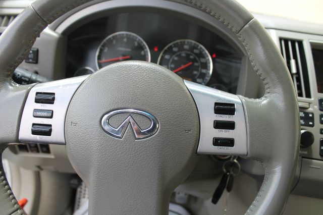 Infiniti FX35 2005 photo 4