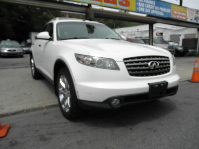 Infiniti FX35 A8 SUV