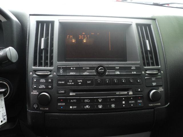 Infiniti FX35 2005 photo 12