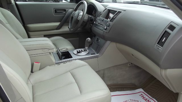 Infiniti FX35 2005 photo 4