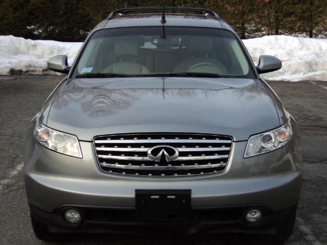 Infiniti FX35 2005 photo 2