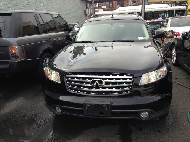 Infiniti FX35 2005 photo 2