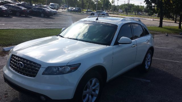 Infiniti FX35 2005 photo 4