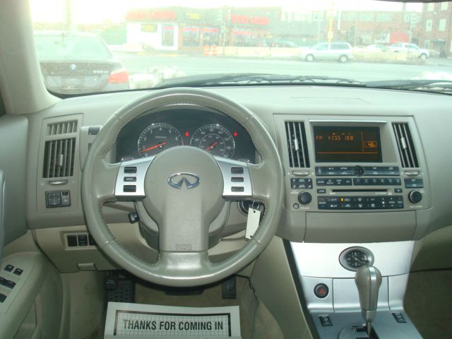 Infiniti FX35 2005 photo 3