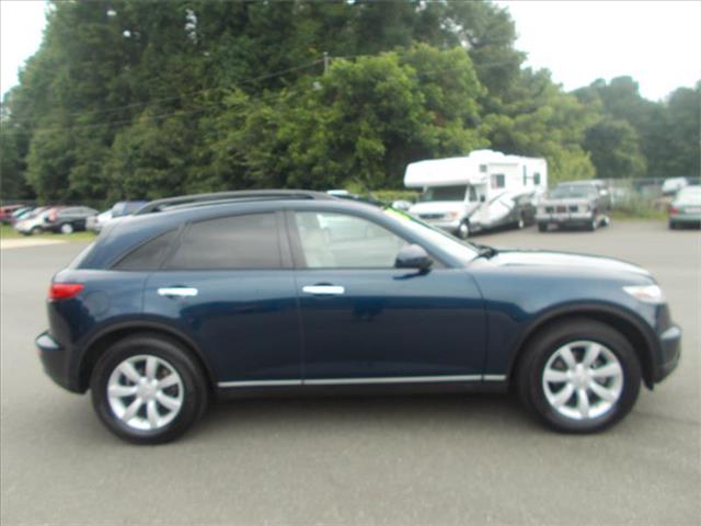 Infiniti FX35 2005 photo 3