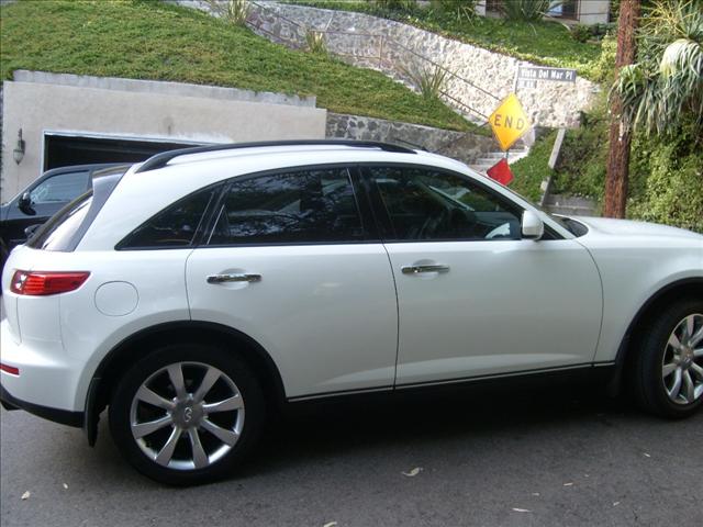 Infiniti FX35 2005 photo 2