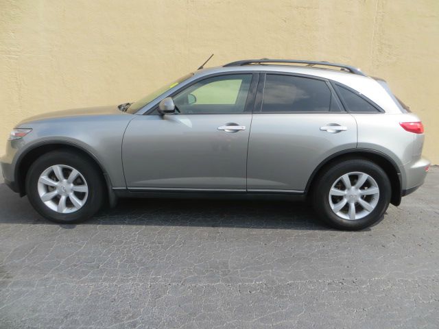 Infiniti FX35 2005 photo 1