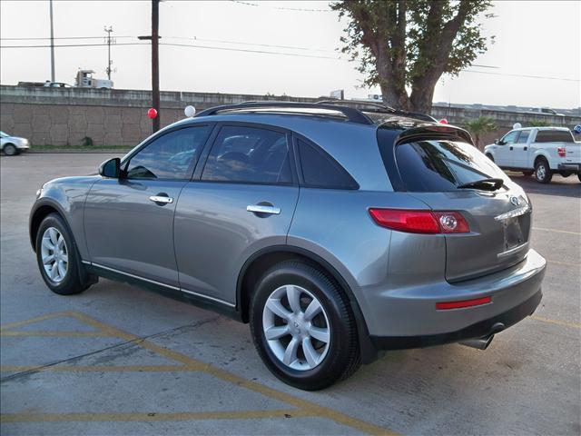 Infiniti FX35 2005 photo 3