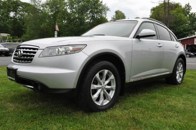 Infiniti FX35 2006 photo 2